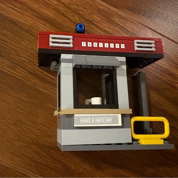 Assorted Lego - Picture 7 of 9